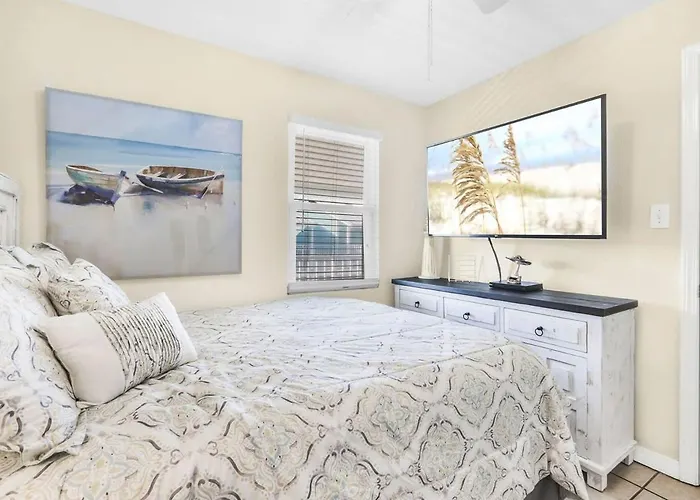 Holiday home Sunrise Village 215- 2br 1ba Gulf Front Sleep 6 Gulf Shores