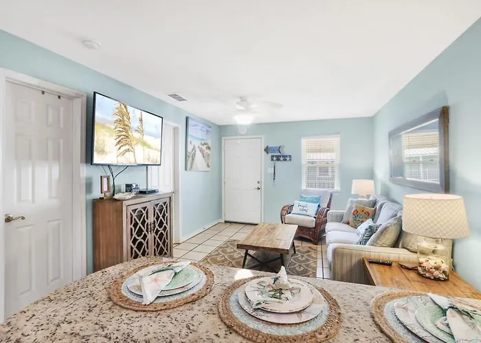 Sunrise Village 215- 2br 1ba Gulf Front Sleep 6 Holiday home Gulf Shores